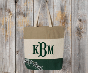 Dark Green tricolor canvas bag with monogram on the front Dark Green tricolor canvas bag with monogram on the front
